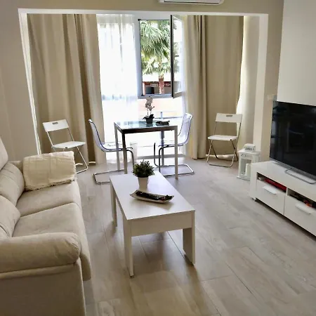 Coconut Begona Studio City Center Torremolinos Esterno foto
